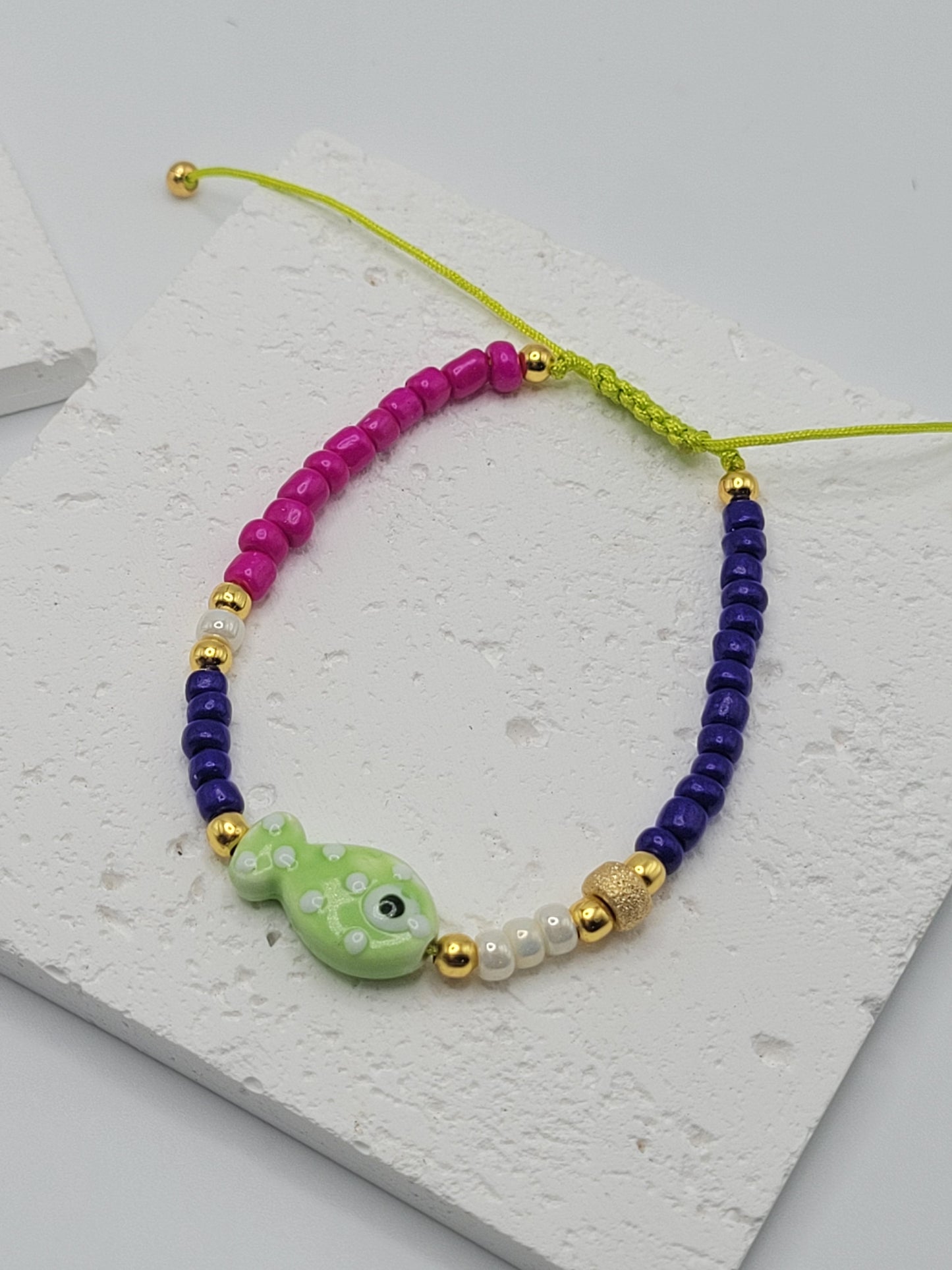 Pulseras hilo pecesitos