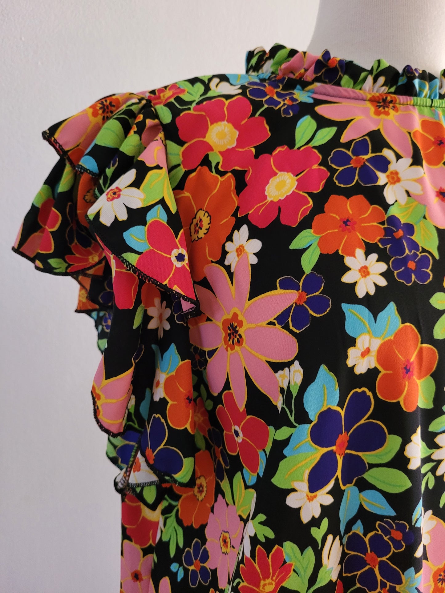 Black Floral Top Plus