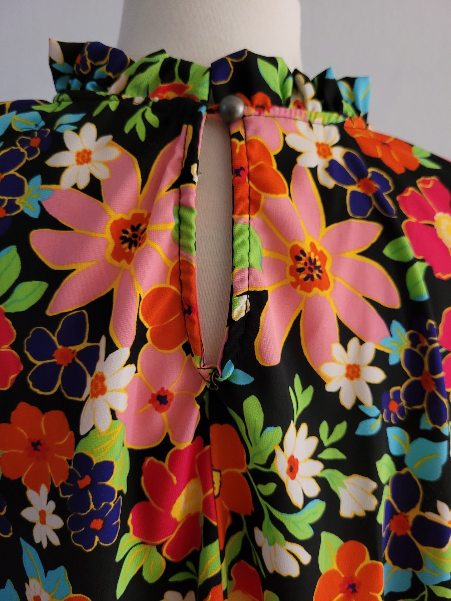 Black Floral Top Plus