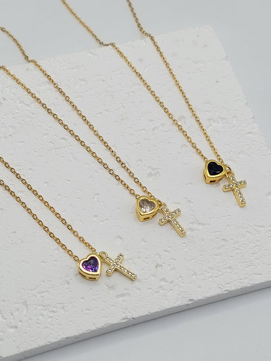 Cadena  cruz con corazon
