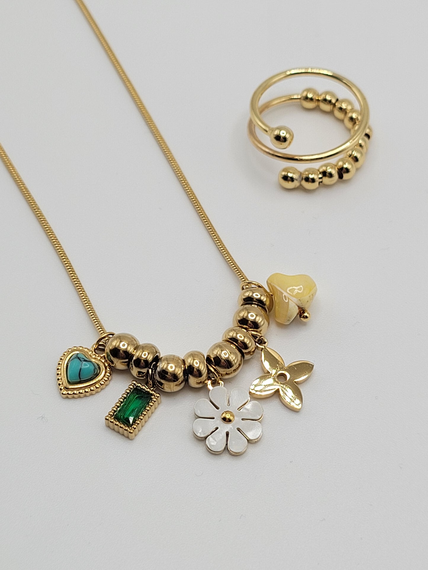 Collar A001