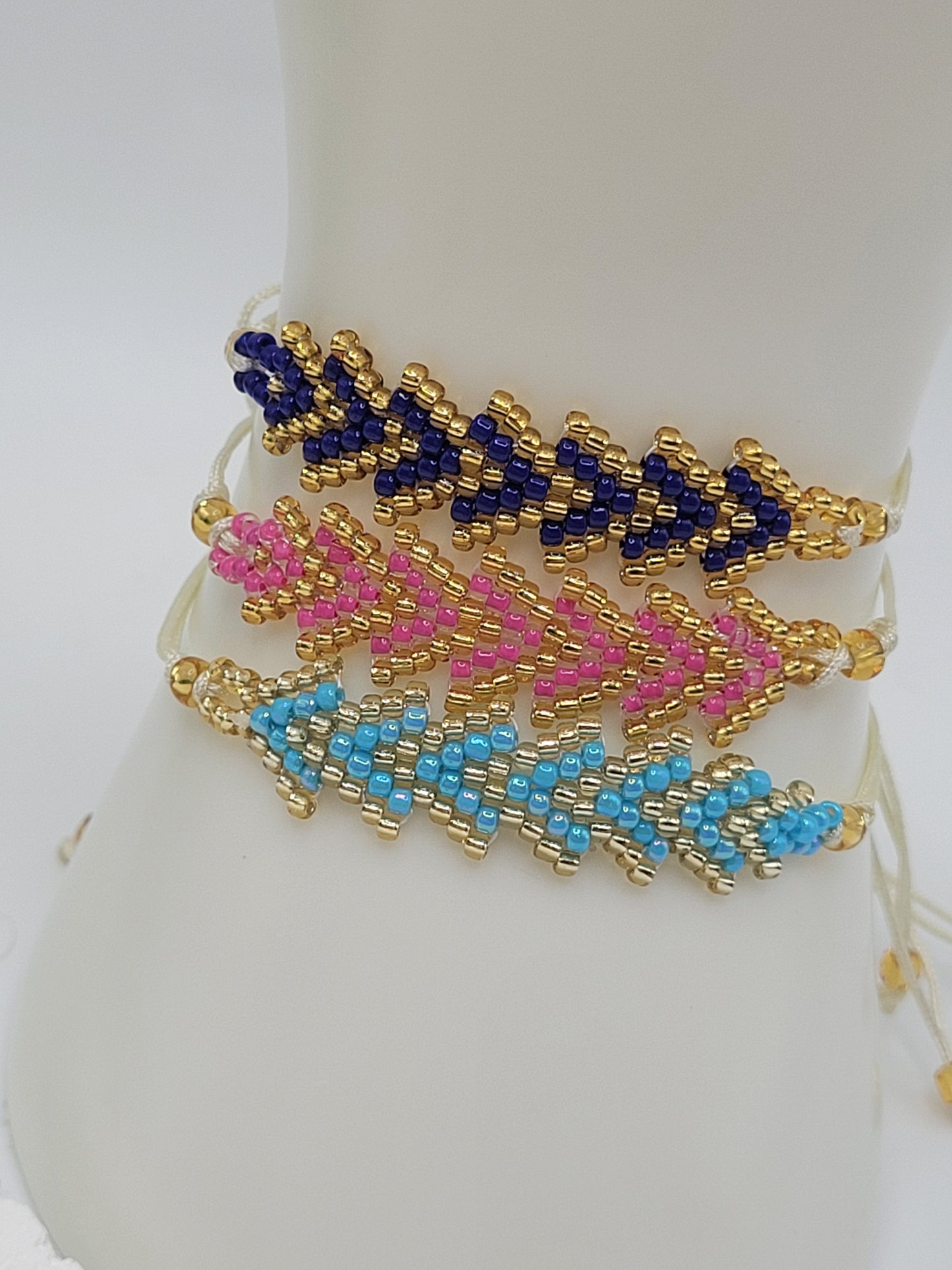 Pulseras hilo EW09