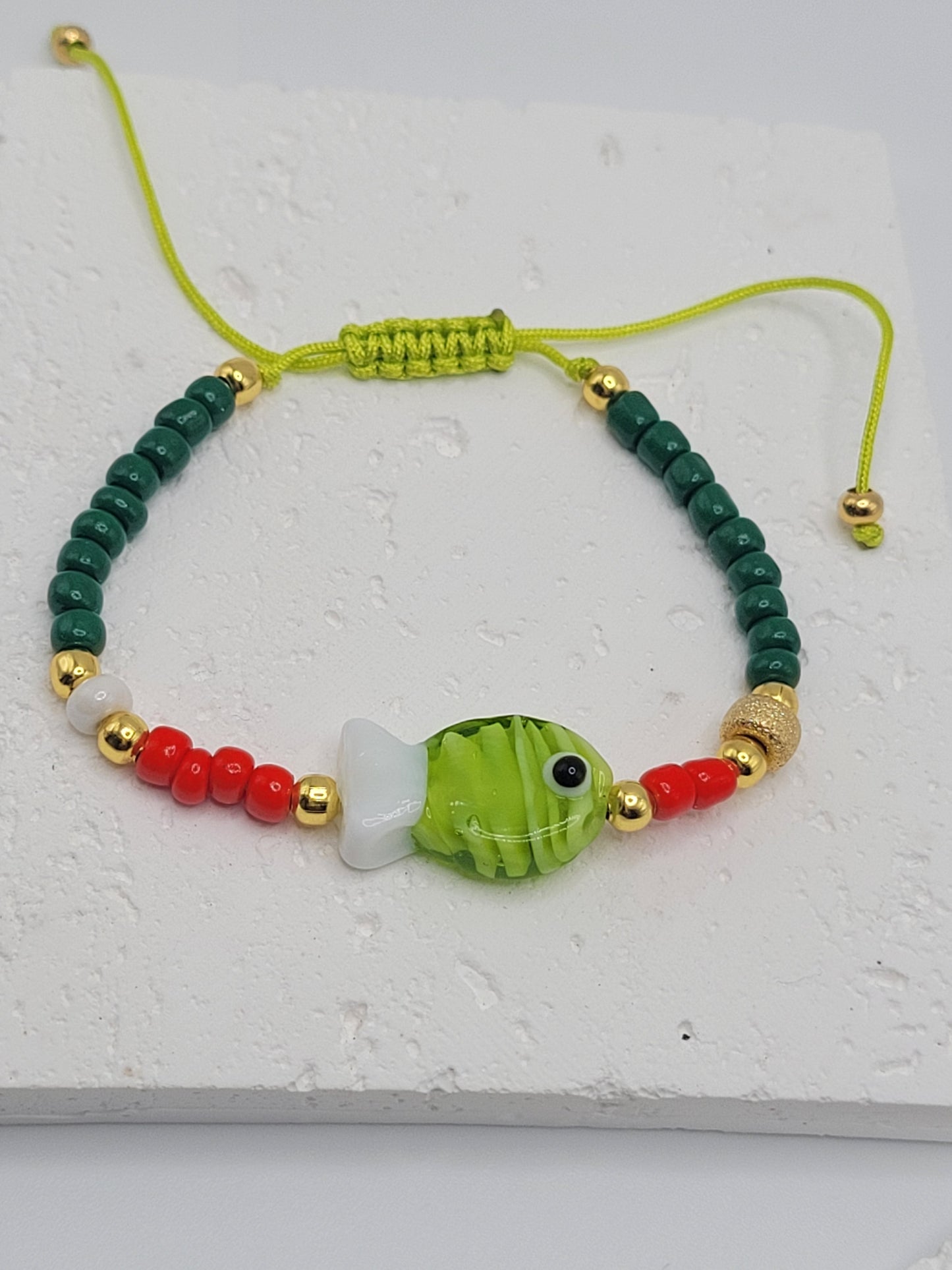 Pulseras hilo pecesitos