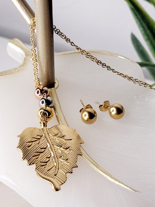 Necklace 026a
