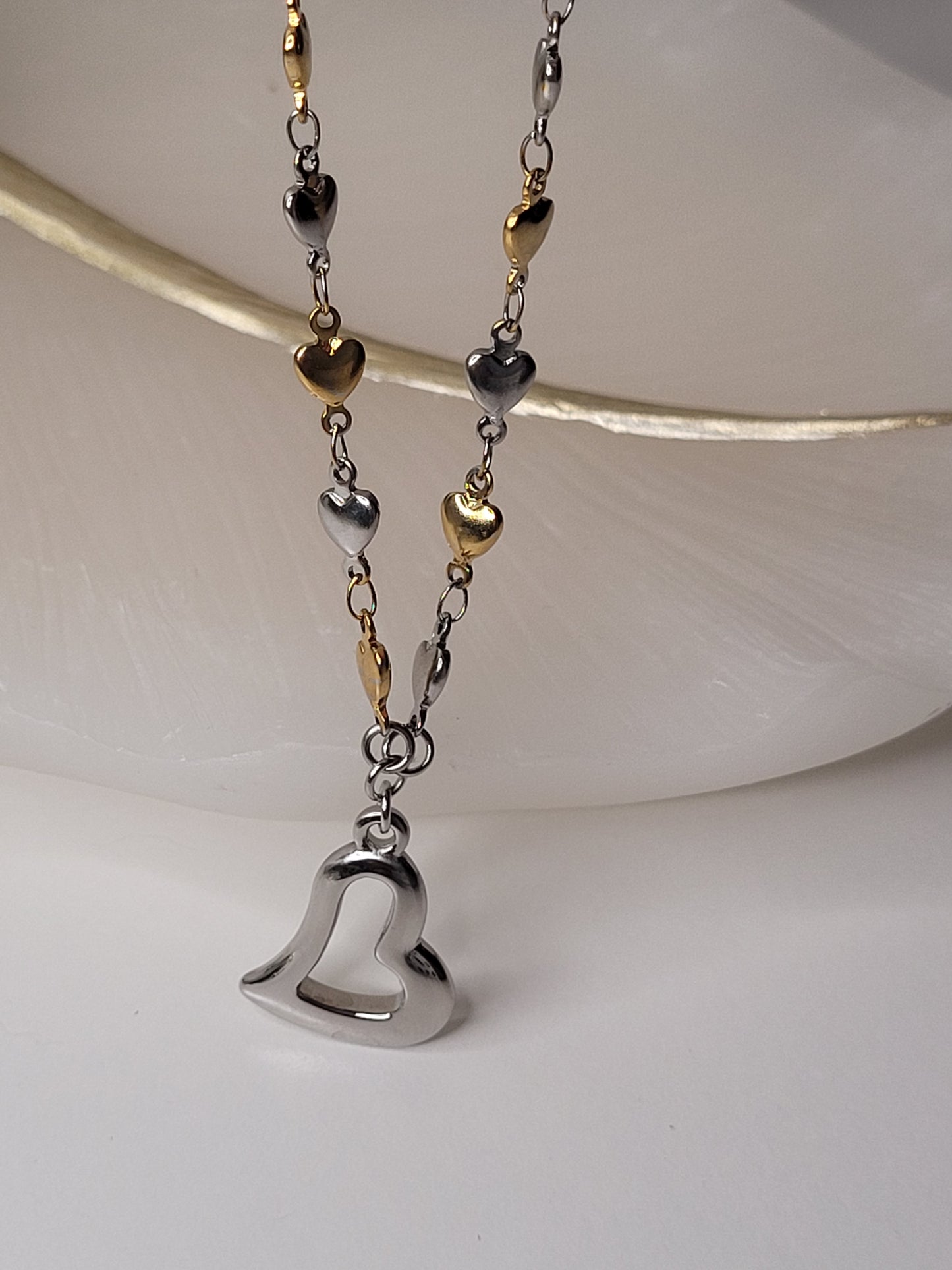 Necklace 002a